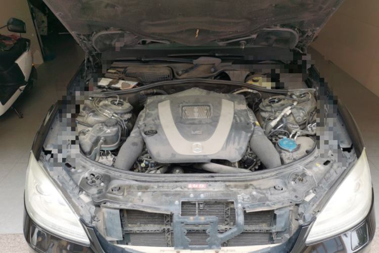 Used Mercedes-Benz S-Class 2012 S 300 L Business Standard Model Engine Bay
