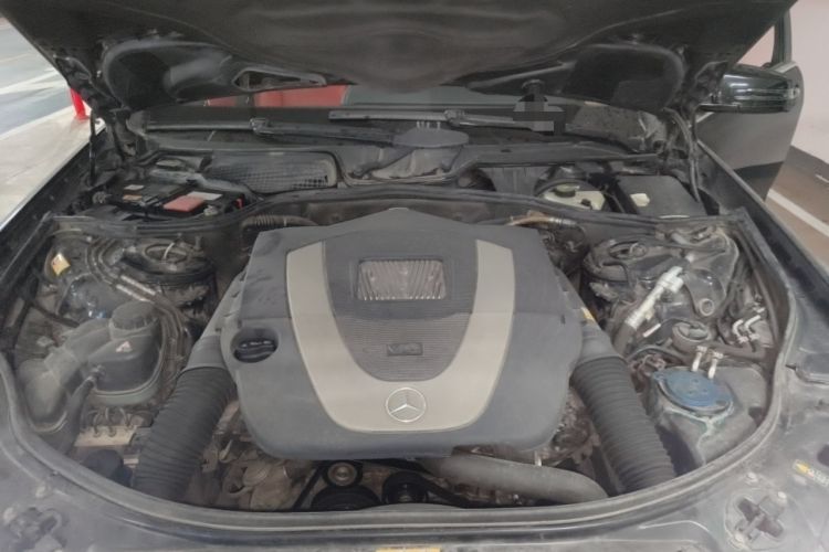 Used Mercedes-Benz S-Class 2012 S 300 L Prestige Grand Edition Engine Bay