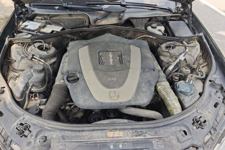 Used Mercedes-Benz S-Class 2012 S 300 L Prestige Grand Edition Engine Bay