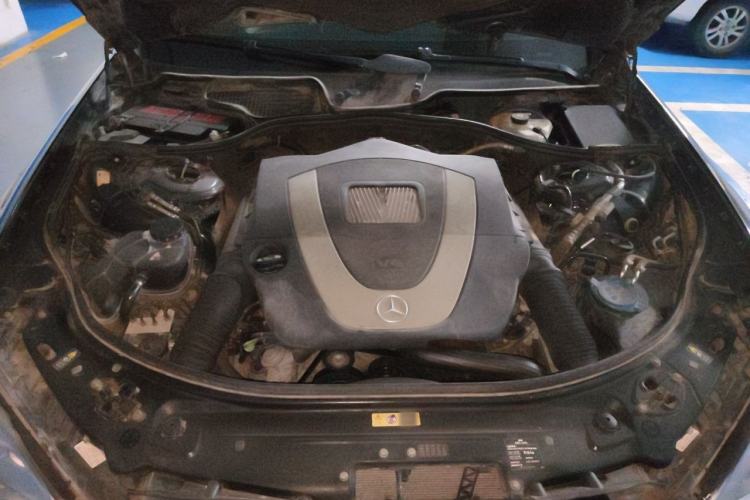 Used Mercedes-Benz S-Class 2012 S 300 L Business-Class Grand Edition Engine Bay