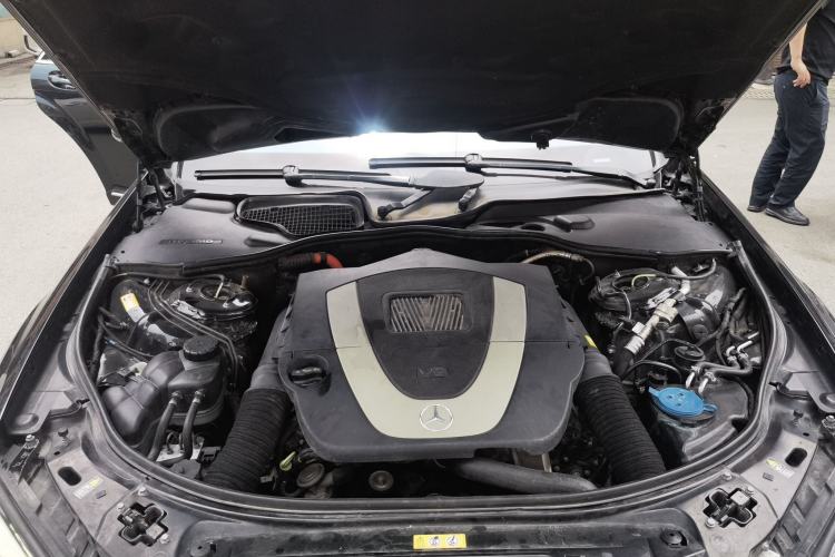 Used Mercedes-Benz S-Class 2012 S 400 L HYBRID Grand Edition Engine Bay