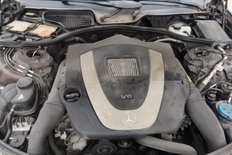 Used Mercedes-Benz S-Class 2012 S 300 L Business Standard Model Engine Bay