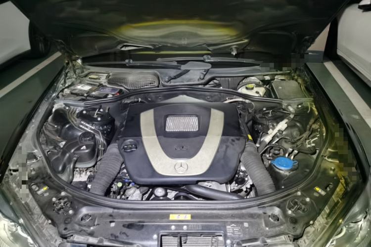 Used Mercedes-Benz S-Class 2012 S 300 L Prestige Grand Edition Engine Bay