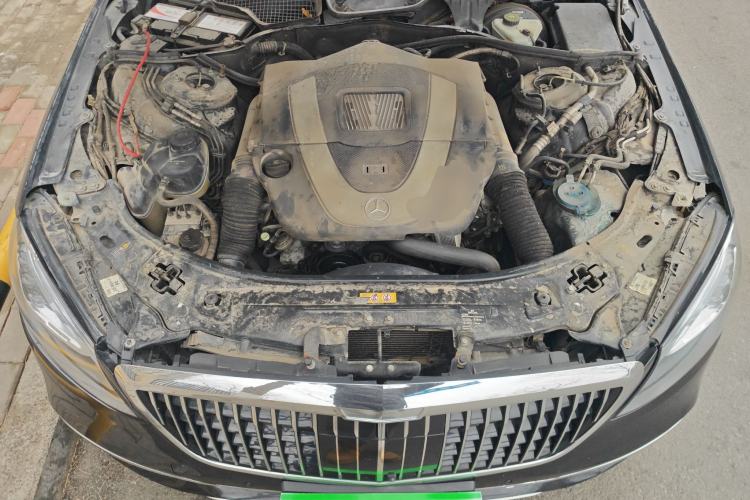 Used Mercedes-Benz S-Class 2012 S 300 L Business Standard Model Engine Bay