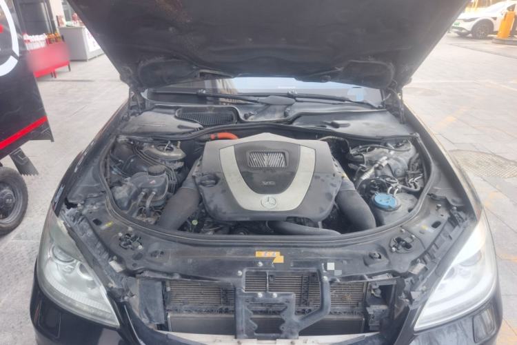 Used Mercedes-Benz S-Class 2012 S 400 L HYBRID Grand Edition Engine Bay