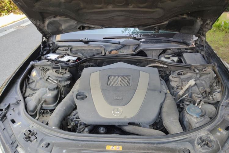 Used Mercedes-Benz S-Class 2012 S 300 L Business-Class Grand Edition Engine Bay