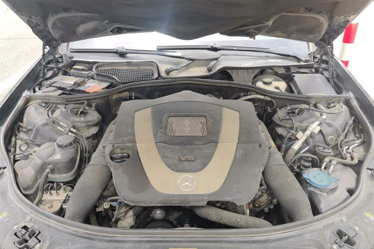Used Mercedes-Benz S-Class 2012 S 300 L Prestige Grand Edition Engine Bay