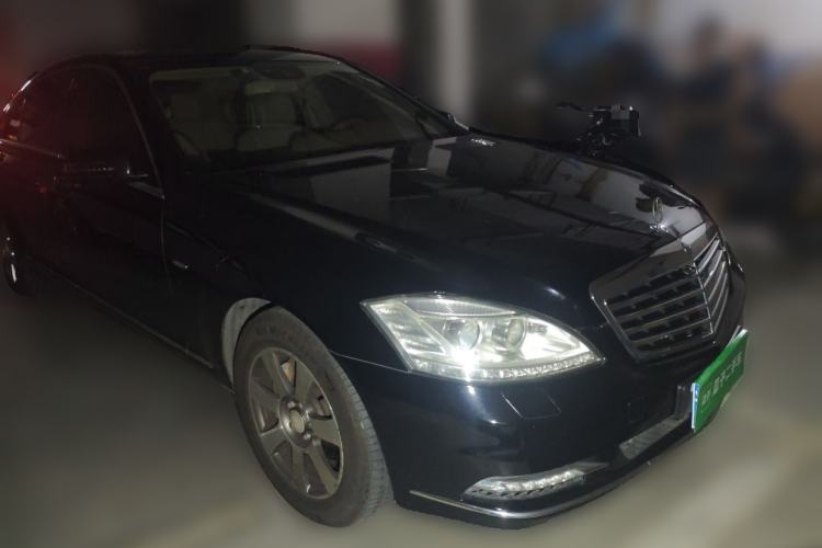 Used Mercedes-Benz S-Class 2012 S 300 L Business-Class Grand Edition Front Right 45 Deg