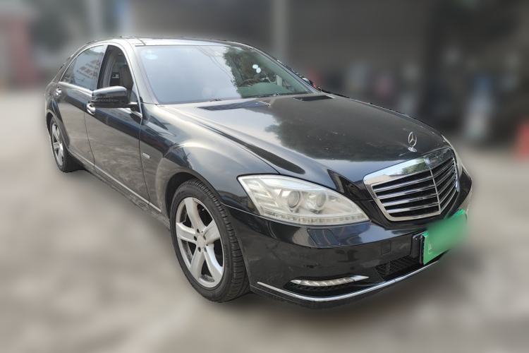 Used Mercedes-Benz S-Class 2012 S 300 L Luxury Grand Edition Front Right 45 Deg
