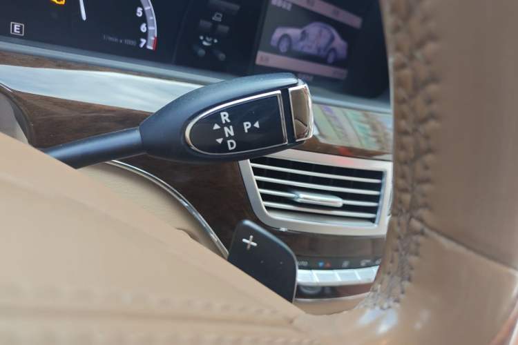 Used Mercedes-Benz S-Class 2012 S 300 L Business Standard Model Gear Lever