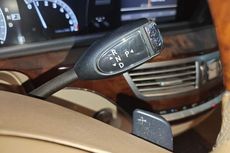Used Mercedes-Benz S-Class 2012 S 300 L Prestige Grand Edition Gear Lever