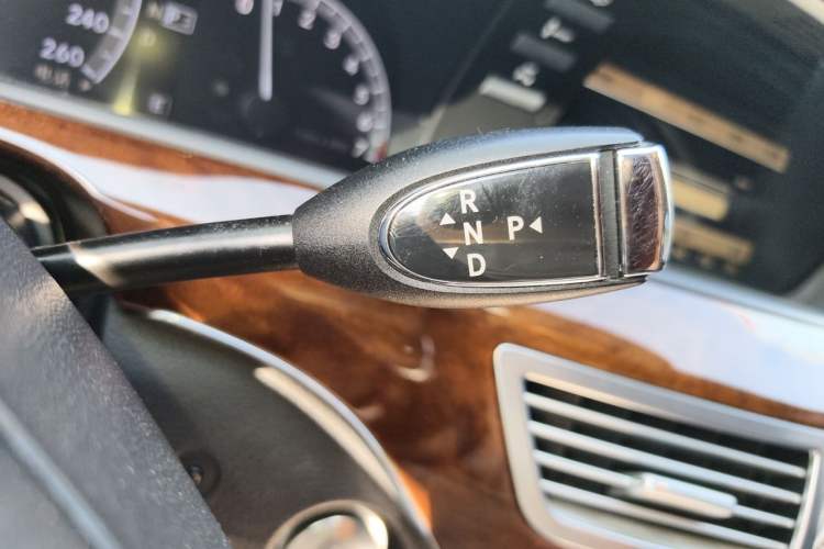 Used Mercedes-Benz S-Class 2012 S 300 L Luxury Grand Edition Gear Lever