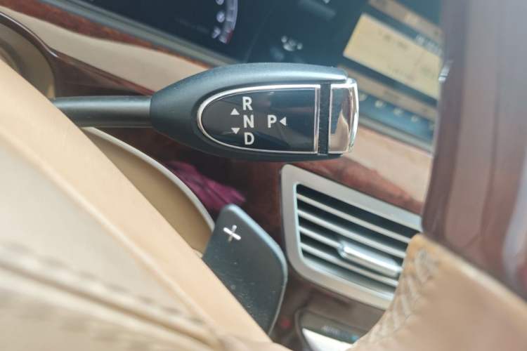 Used Mercedes-Benz S-Class 2012 S 350 L Grand Edition Gear Lever