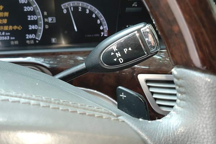 Used Mercedes-Benz S-Class 2012 S 300 L Luxury Grand Edition Gear Lever