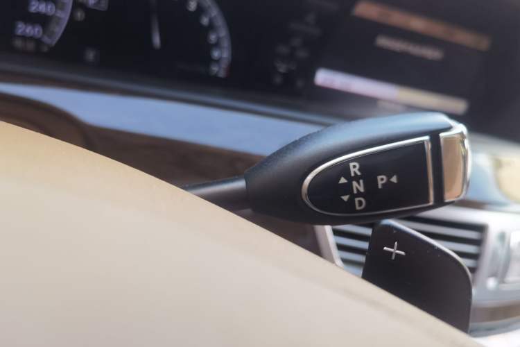 Used Mercedes-Benz S-Class 2012 S 300 L Prestige Grand Edition Gear Lever