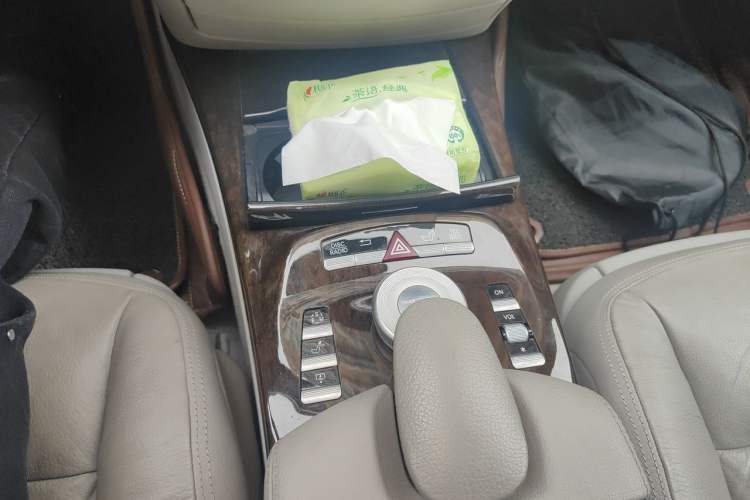 Used Mercedes-Benz S-Class 2012 S 300 L Business-Class Grand Edition Gear Lever