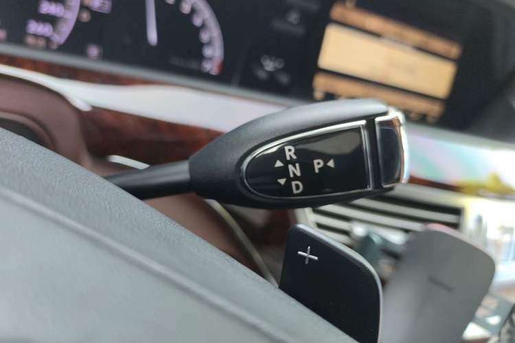Used Mercedes-Benz S-Class 2012 S 350 L Grand Edition Gear Lever