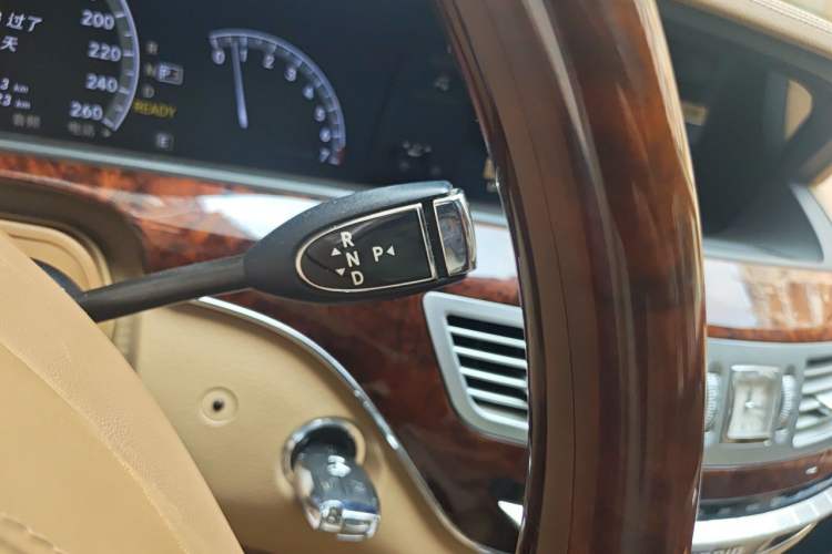 Used Mercedes-Benz S-Class 2012 S 400 L HYBRID Grand Edition Gear Lever