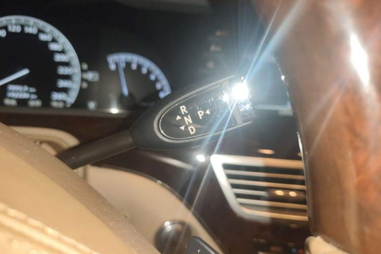 Used Mercedes-Benz S-Class 2012 S 350 L Grand Edition Gear Lever