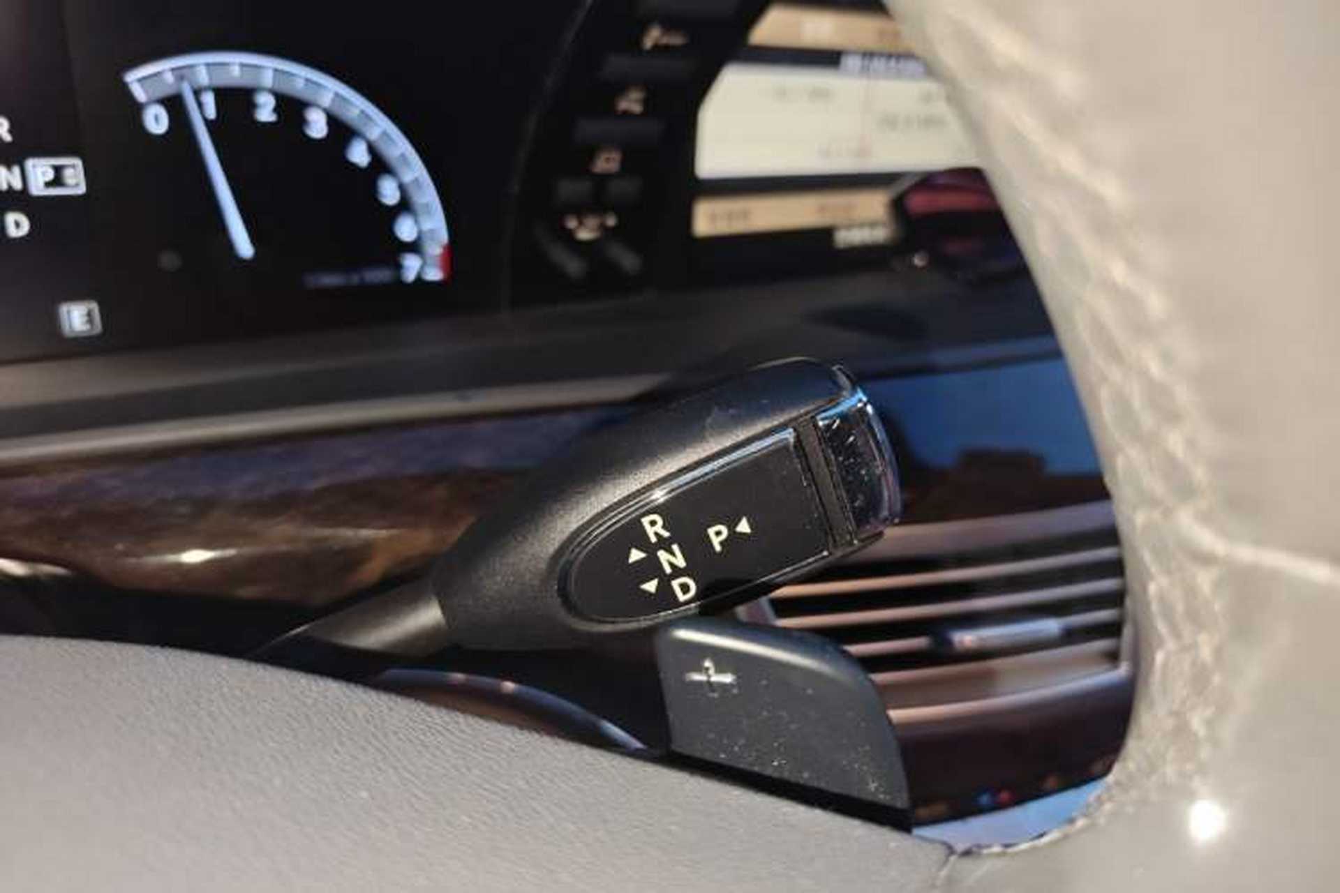 Used Mercedes-Benz S-Class 2012 S 300 L Luxury Grand Edition Gear Lever