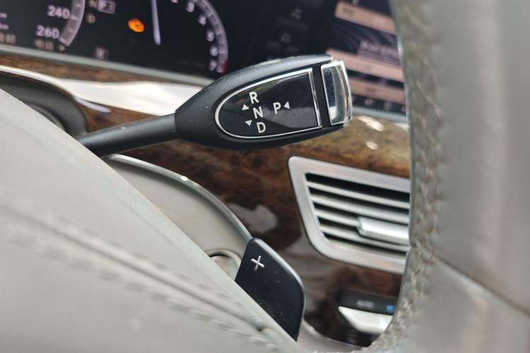 Used Mercedes-Benz S-Class 2012 S 300 L Prestige Grand Edition Gear Lever