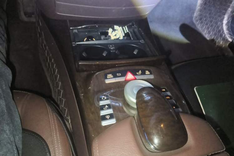 Used Mercedes-Benz S-Class 2012 S 300 L Luxury Grand Edition Gear Lever