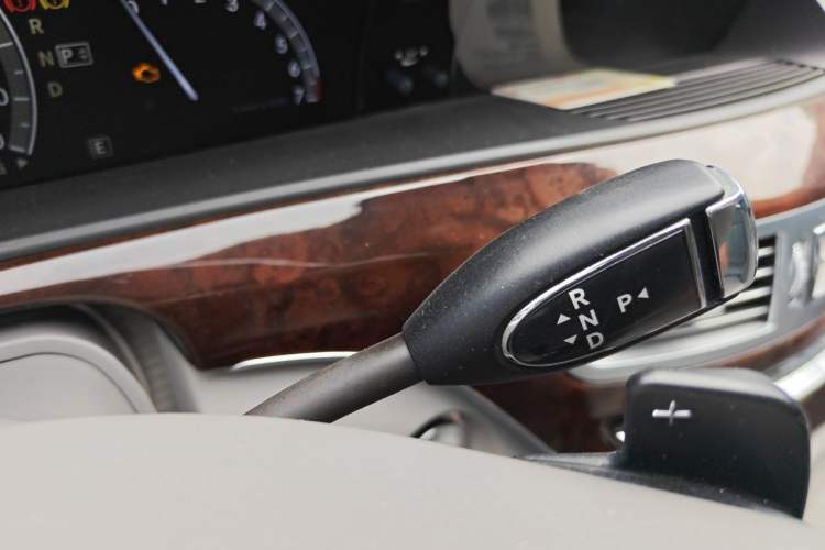 Used Mercedes-Benz S-Class 2012 S 350 L 4MATIC Grand Edition Gear Lever