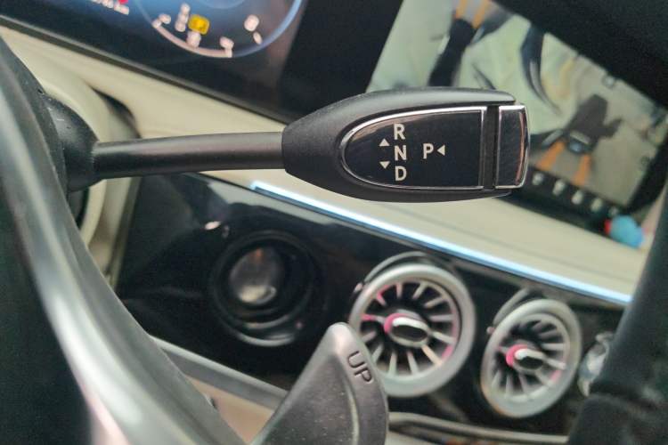 Used Mercedes-Benz S-Class 2012 S 300 L Business Standard Model Gear Lever