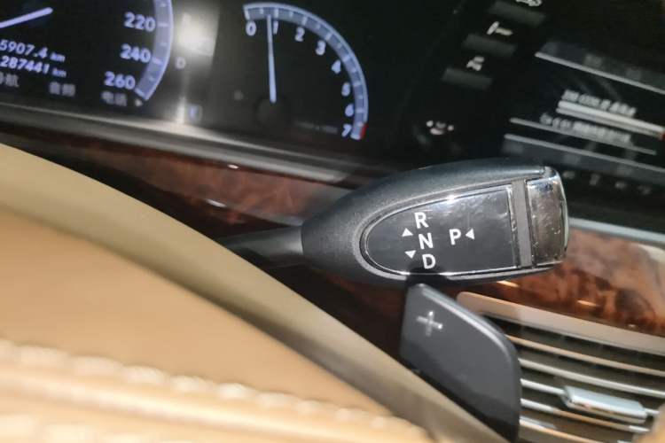 Used Mercedes-Benz S-Class 2012 S 350 L Grand Edition Gear Lever