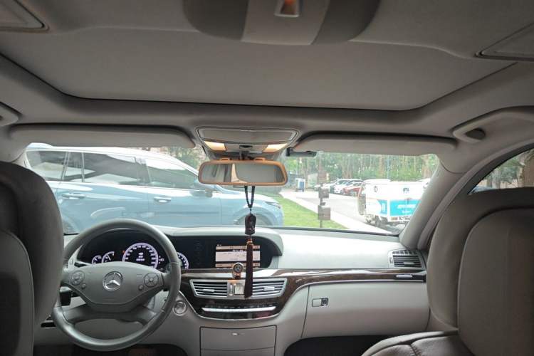 Used Mercedes-Benz S-Class 2012 S 300 L Business-Class Grand Edition Headliner