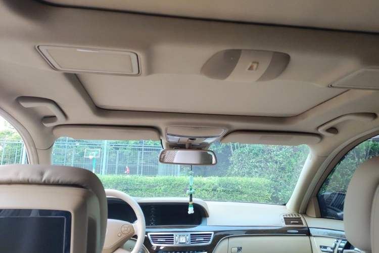 Used Mercedes-Benz S-Class 2012 S 300 L Business-Class Grand Edition Headliner