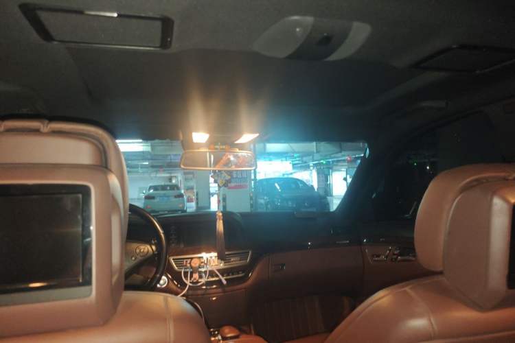 Used Mercedes-Benz S-Class 2012 S 300 L Business-Class Grand Edition Headliner