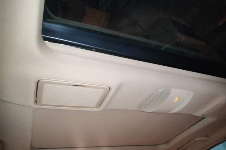 Used Mercedes-Benz S-Class 2012 S 350 L Grand Edition Headliner