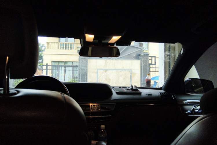 Used Mercedes-Benz S-Class 2012 S 300 L Business Standard Model Headliner