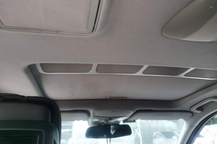 Used Mercedes-Benz S-Class 2012 S 300 L Business Standard Model Headliner