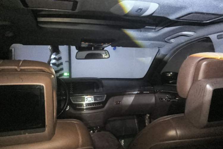 Used Mercedes-Benz S-Class 2012 S 300 L Luxury Grand Edition Headliner