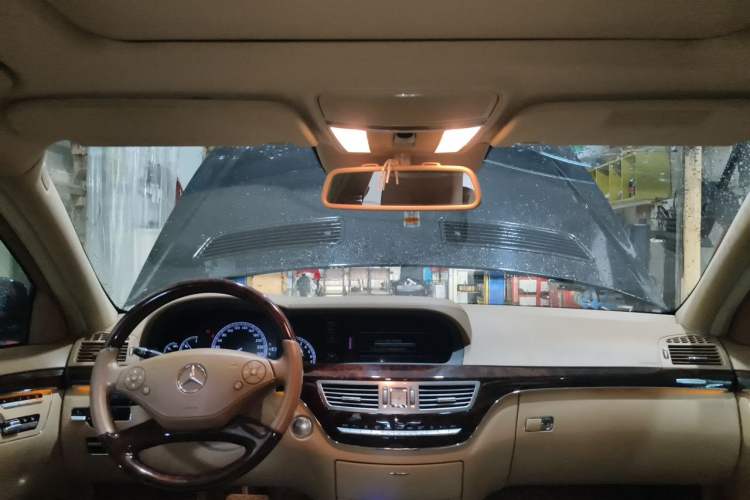 Used Mercedes-Benz S-Class 2012 S 350 L Grand Edition Headliner