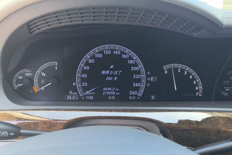 Used Mercedes-Benz S-Class 2012 S 300 L Business Standard Model Instrument Cluster
