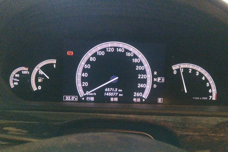 Used Mercedes-Benz S-Class 2012 S 300 L Business Standard Model Instrument Cluster