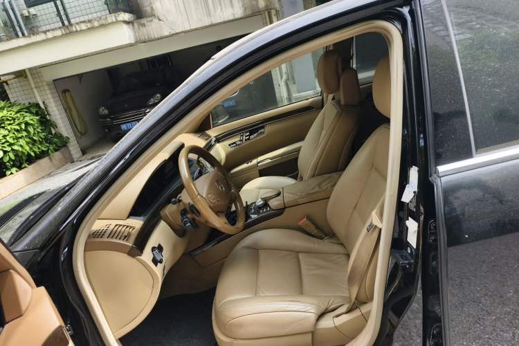 Used Mercedes-Benz S-Class 2012 S 300 L Prestige Grand Edition Left Front Seat