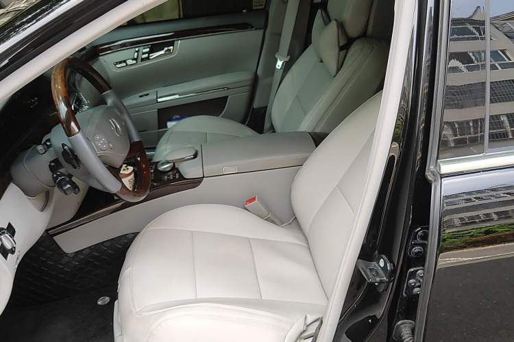 Used Mercedes-Benz S-Class 2012 S 300 L Luxury Grand Edition Left Front Seat