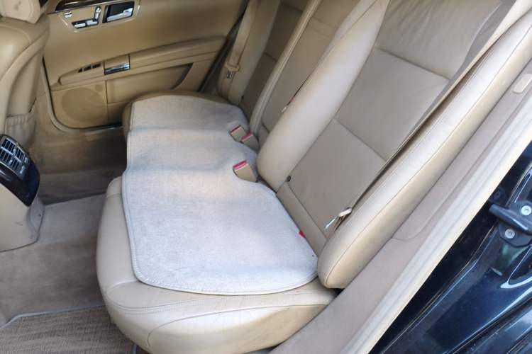 Used Mercedes-Benz S-Class 2012 S 300 L Business-Class Grand Edition Left Rear Seat