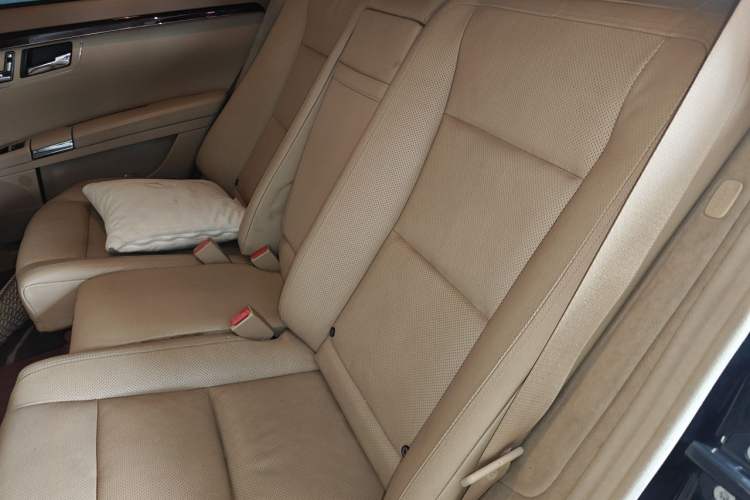 Used Mercedes-Benz S-Class 2012 S 300 L Prestige Grand Edition Left Rear Seat