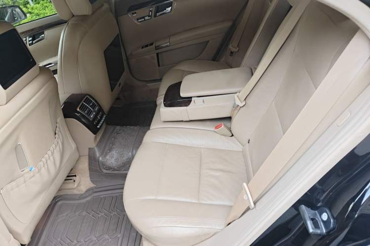 Used Mercedes-Benz S-Class 2012 S 350 L Grand Edition Left Rear Seat