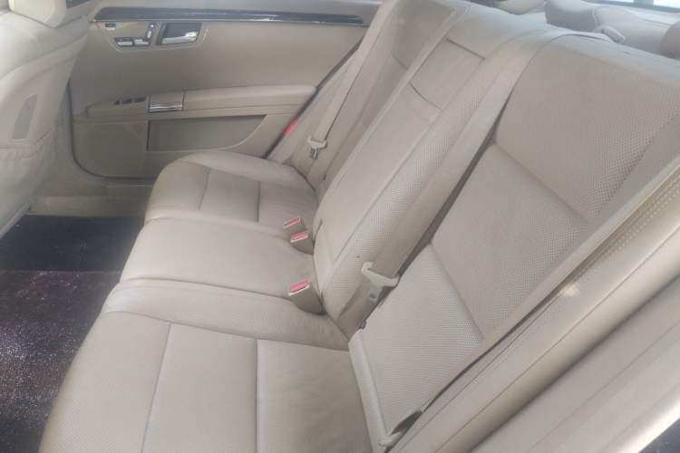 Used Mercedes-Benz S-Class 2012 S 300 L Business-Class Grand Edition Left Rear Seat