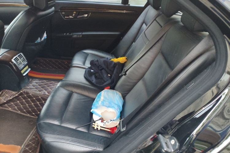 Used Mercedes-Benz S-Class 2012 S 300 L Prestige Grand Edition Left Rear Seat