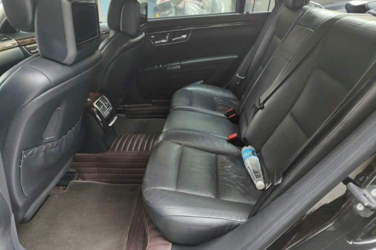 Used Mercedes-Benz S-Class 2012 S 350 L 4MATIC Grand Edition Left Rear Seat