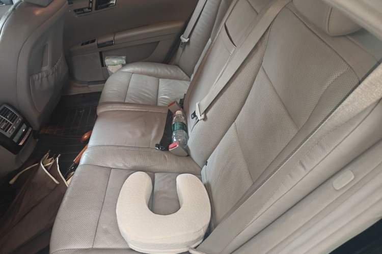 Used Mercedes-Benz S-Class 2012 S 300 L Prestige Grand Edition Left Rear Seat