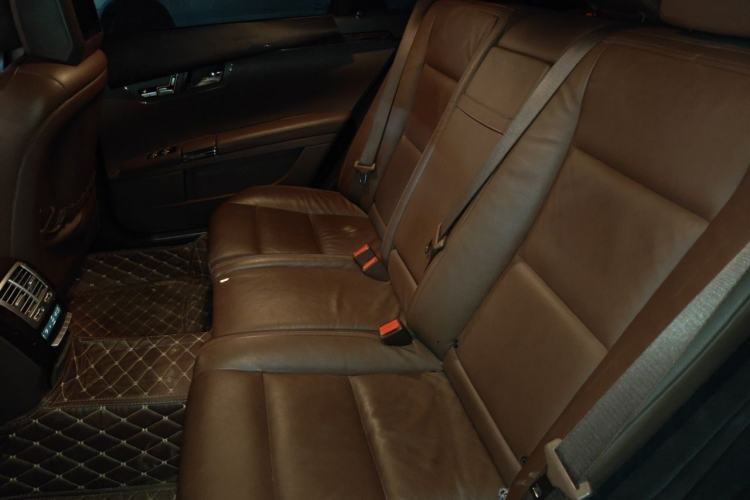 Used Mercedes-Benz S-Class 2012 S 300 L Prestige Grand Edition Left Rear Seat