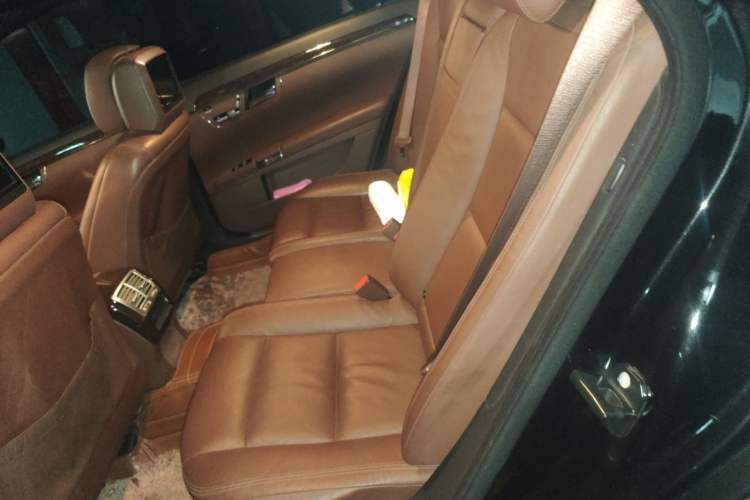 Used Mercedes-Benz S-Class 2012 S 300 L Business-Class Grand Edition Left Rear Seat
